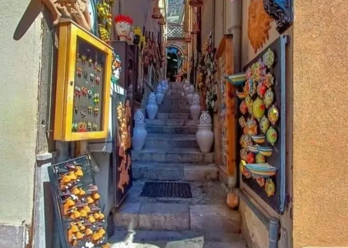 Le Ancorette Giardini Naxos