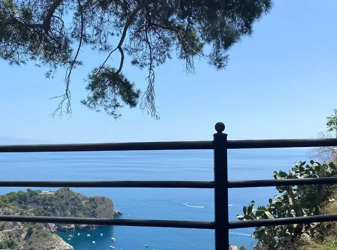 Le Ancorette Giardini Naxos